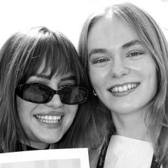 <p><strong>Maria Demianiuk, motion designer, brand designer i Marta Goździewicz, brand designer, Redkroft</strong></p>

<p>Tworzą duet projektowy, kt&oacute;ry w 2025 roku zdobył brąz w konkursie Young Lions w kategorii design. Ten sukces potwierdził ich kompetencje w zakresie projektowania komunikacji wizualnej i strategicznego myślenia o designie, a co najważniejsze &ndash; kreatywność i talent do tworzenia projekt&oacute;w, kt&oacute;re wykraczają poza nudne schematy.</p>

<p>Obie zdobywały doświadczenie w zakresie komunikacji i projektowania, rozwijając kompetencje kreatywne oraz strategiczne w pracy z markami i instytucjami. W Redkroft odpowiadają za projekty łączące design, narrację i kontekst społeczny, koncentrując się na komunikacji odpowiedzialnej i opartej na wyraźnym koncepcie wizualnym. Ich wsp&oacute;łpraca jako duetu projektowego opiera się na komplementarnych umiejętnościach i zgodnym podejściu do projektowania jako narzędzia wpływu.</p>
